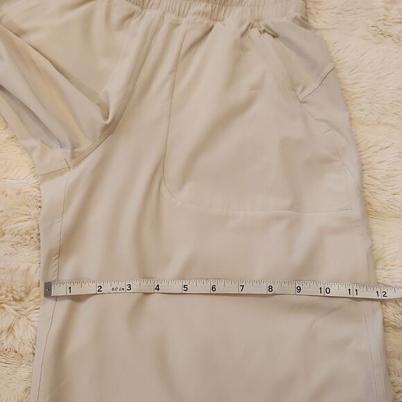 Lululemon Swift Mid-Rise Wide-Leg Pant in color bone size 2 new no tag - Picture 16 of 16